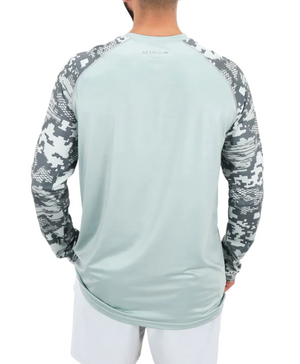 
            
                Load image into Gallery viewer, Tactical Performance Long Sleeve
            
        
